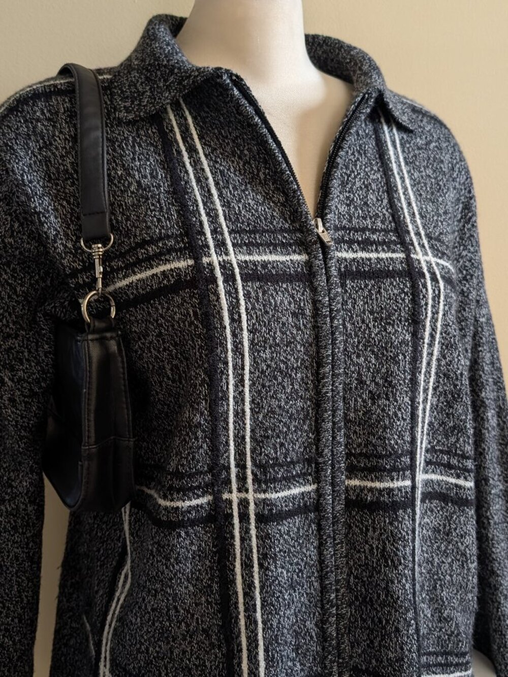 SALT & PEPPER VINTAGE ZIP UP CARDIGAN SWEATER